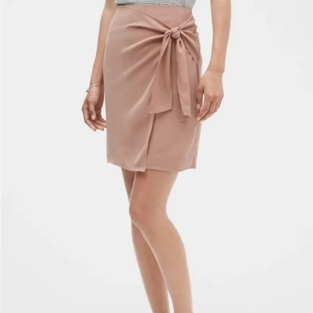 Banana Republic| NEW Pink Pencil Short Skirt Sarong  Side Tie Size US 4 NWT